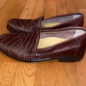 GIORGIO BRUTINI LE GLOVE Brown Slip On Leather Men Dress Shoes Size 9D. Giorgio Brutini | Shoes | Giorgio Brutini Le Glove Brown  main image 2